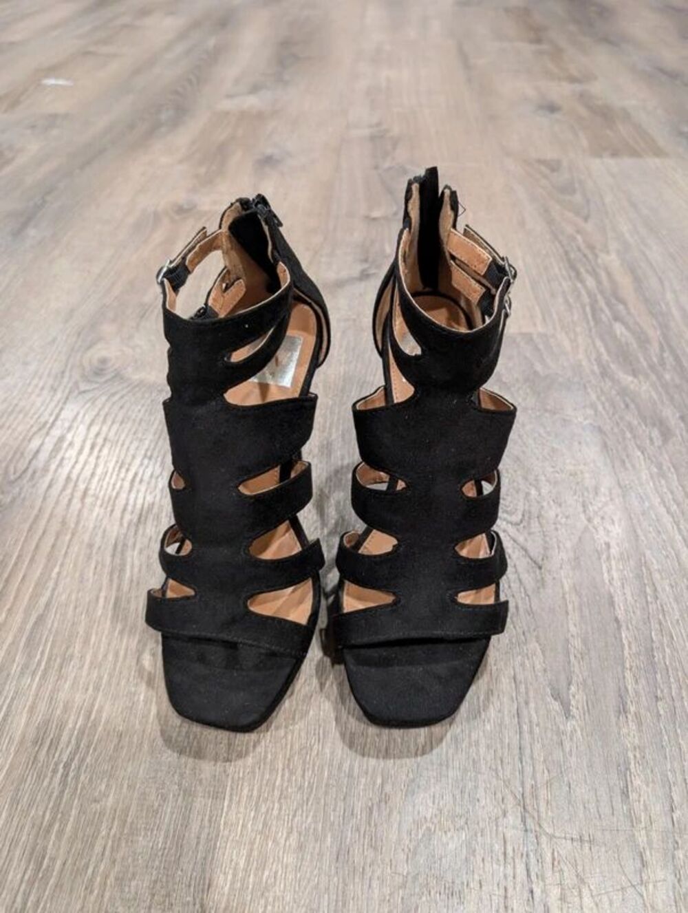 DV by Dolce Vita Black Gladiator Cage Heels Sz 6.5. FLAW size tag is worn down